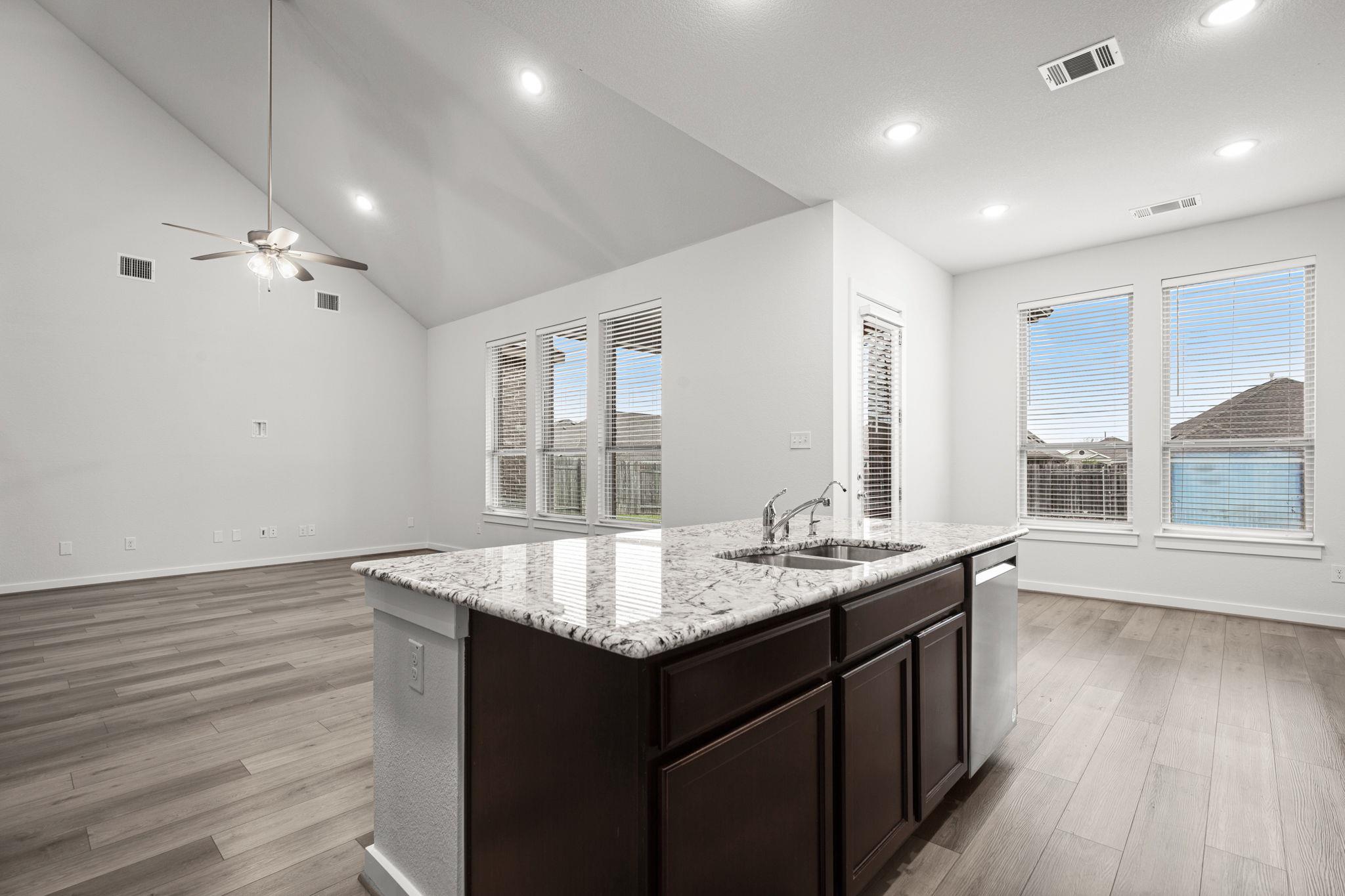 841 Spinnaker Loop, Kyle, TX 78640