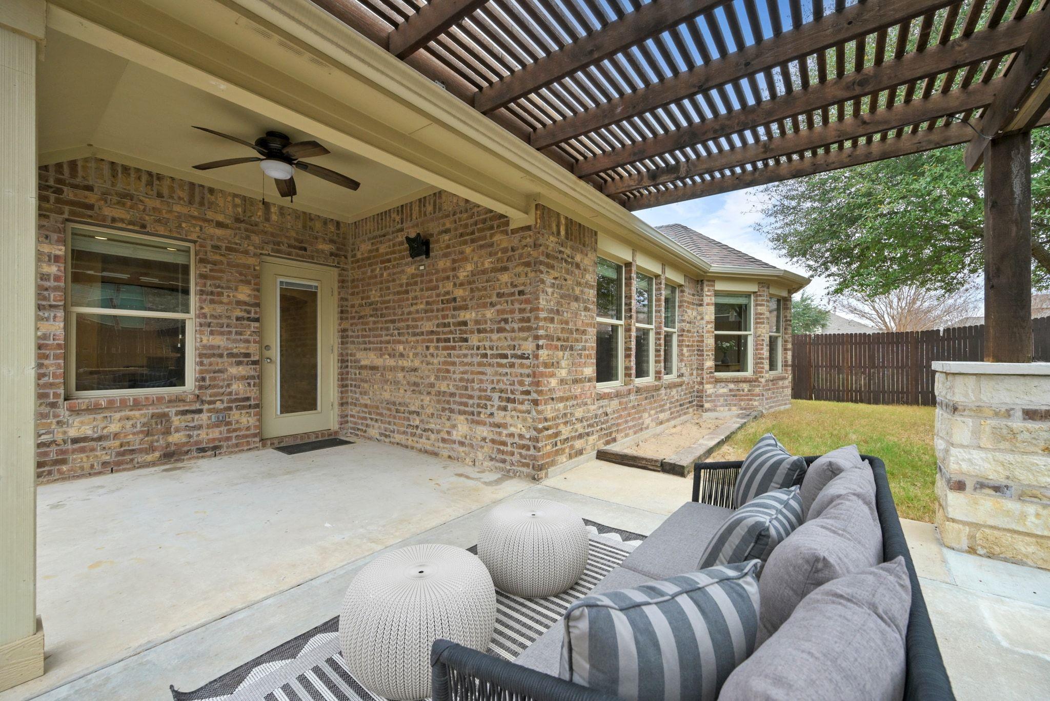 2041 Elaina Loop, Leander, TX 78641