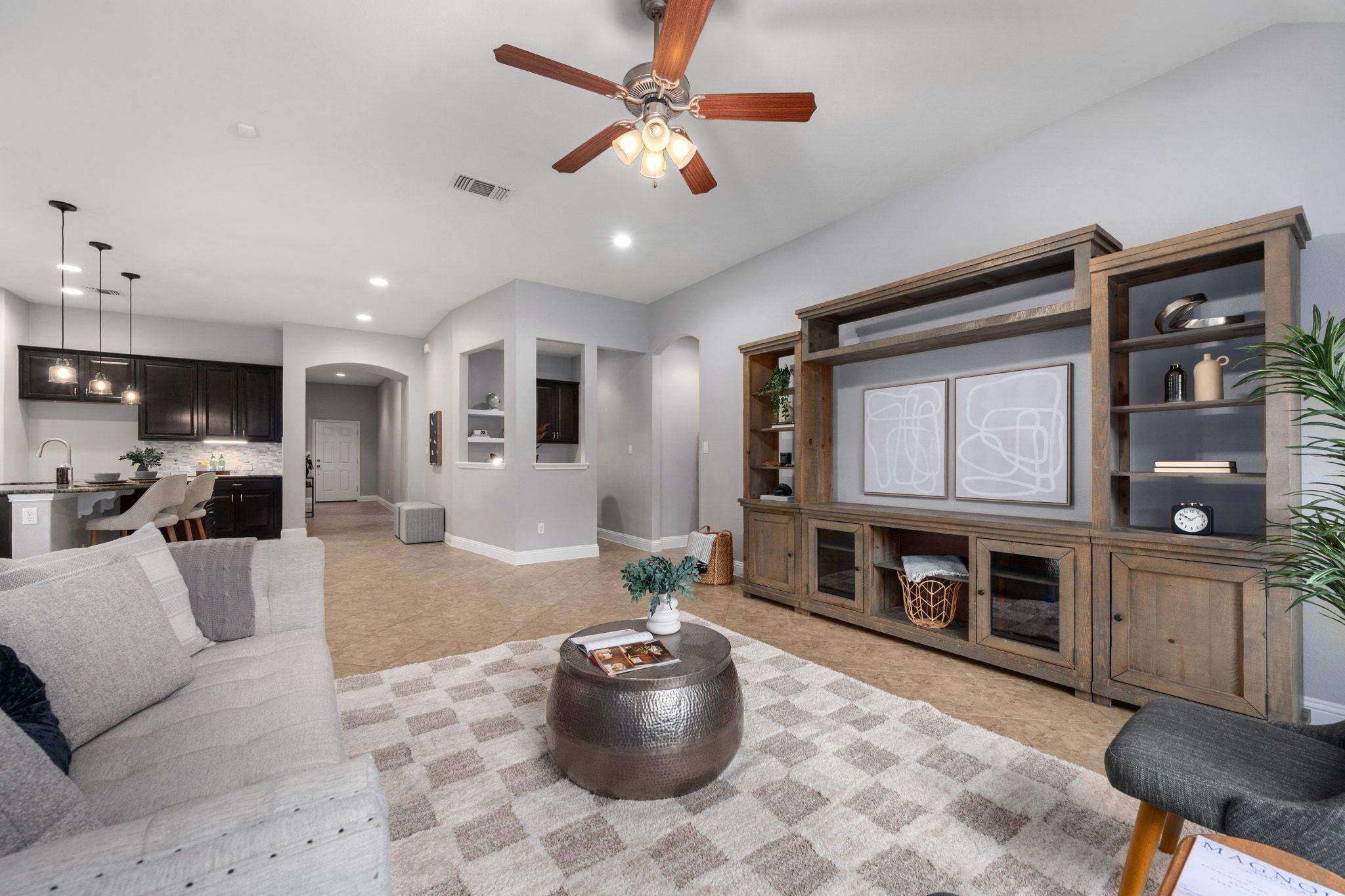 2041 Elaina Loop, Leander, TX 78641