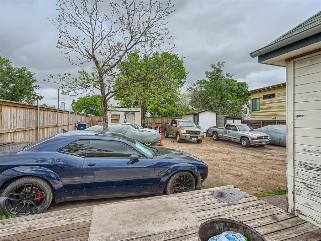 1122 Chicon St, Austin, TX 78702