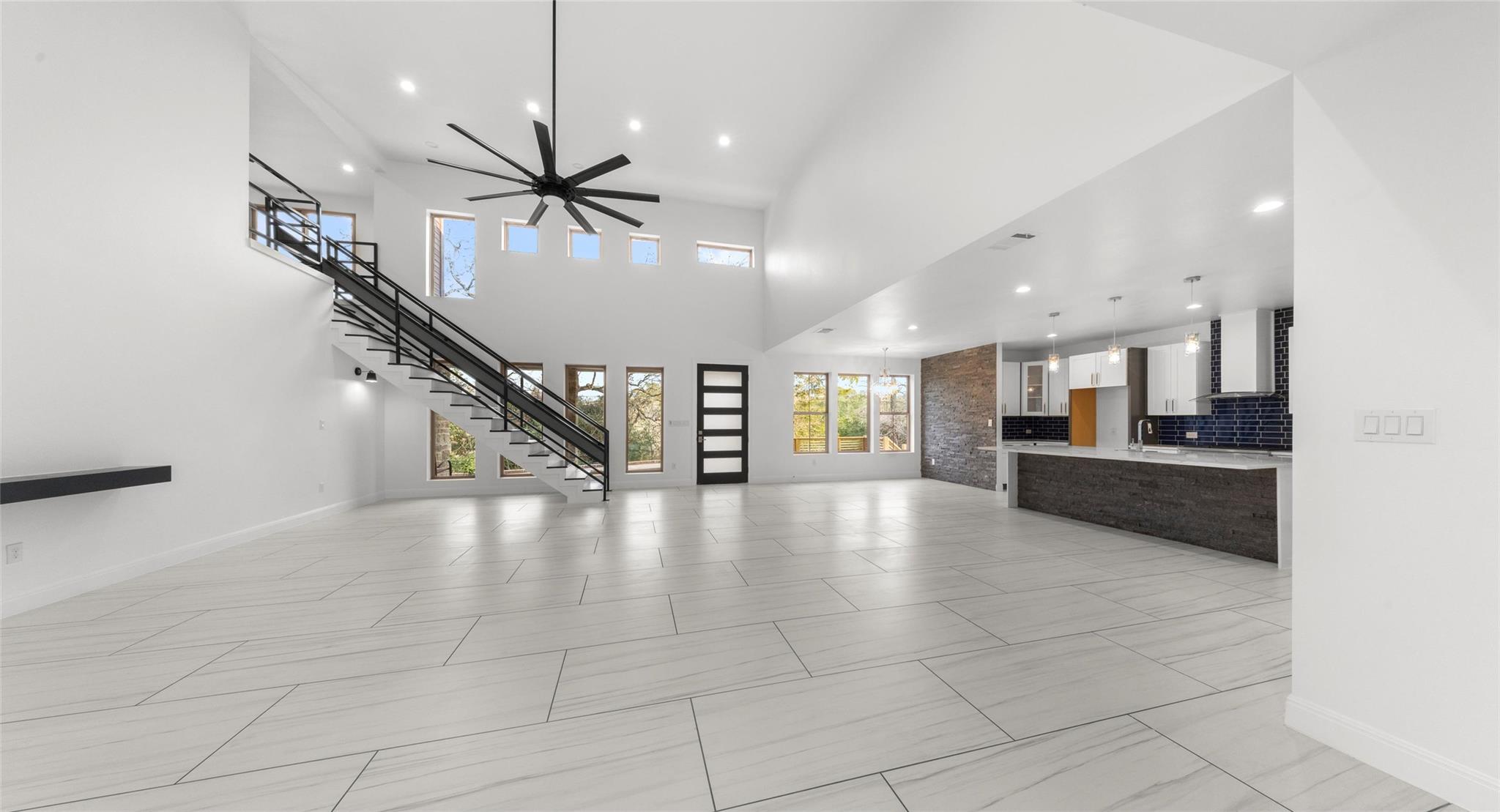 316 Tall Forest Dr, Bastrop, TX 78602