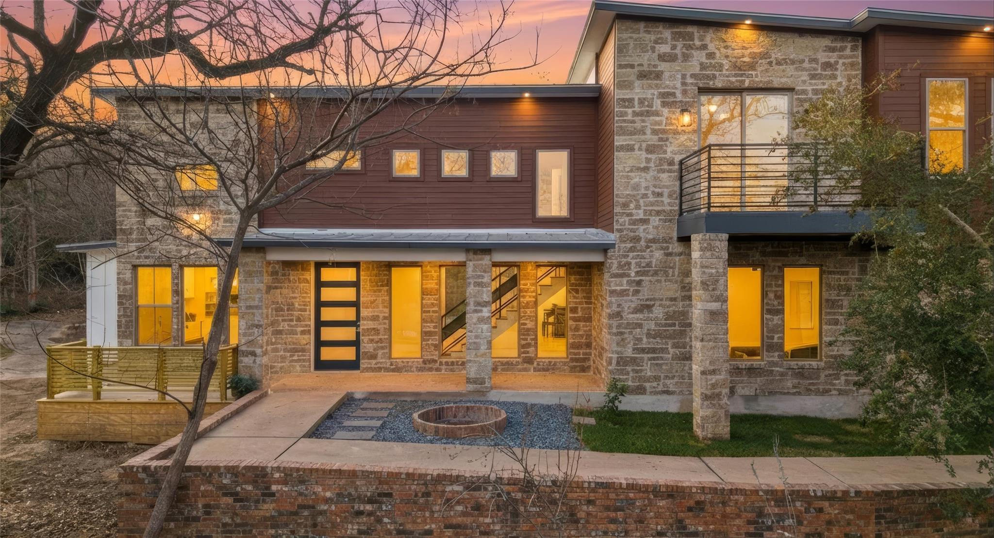 316 Tall Forest Dr, Bastrop, TX 78602