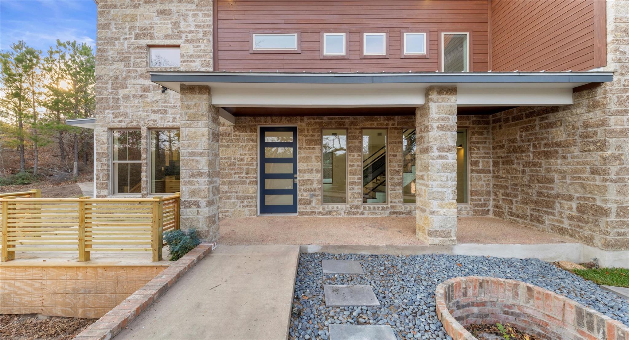 316 Tall Forest Dr, Bastrop, TX 78602