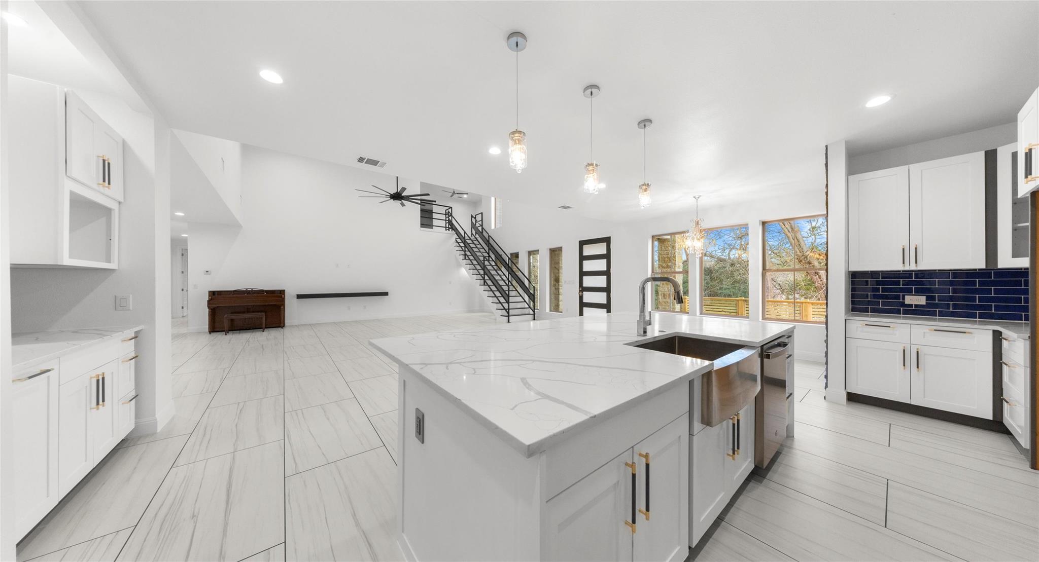 316 Tall Forest Dr, Bastrop, TX 78602