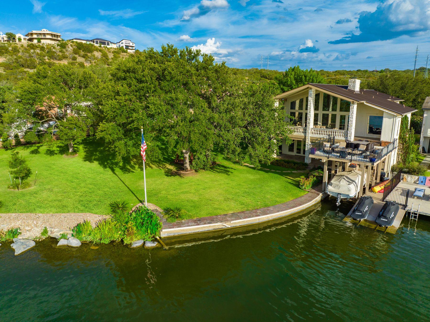 106 Bunny Run Ln, Horseshoe Bay, TX 78657