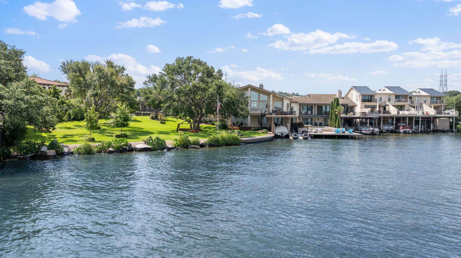 106 Bunny Run Ln, Horseshoe Bay, TX 78657