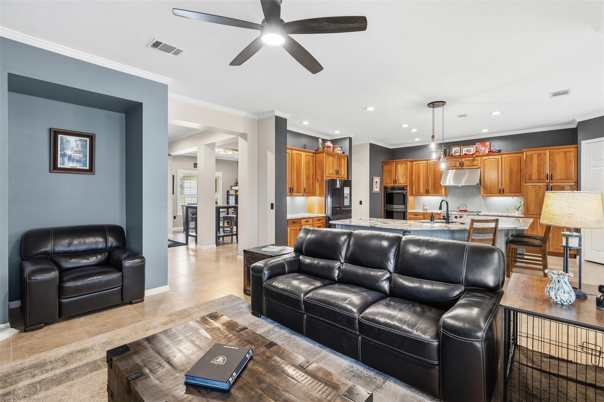 203 Cowan Creek Dr, Georgetown, TX 78633