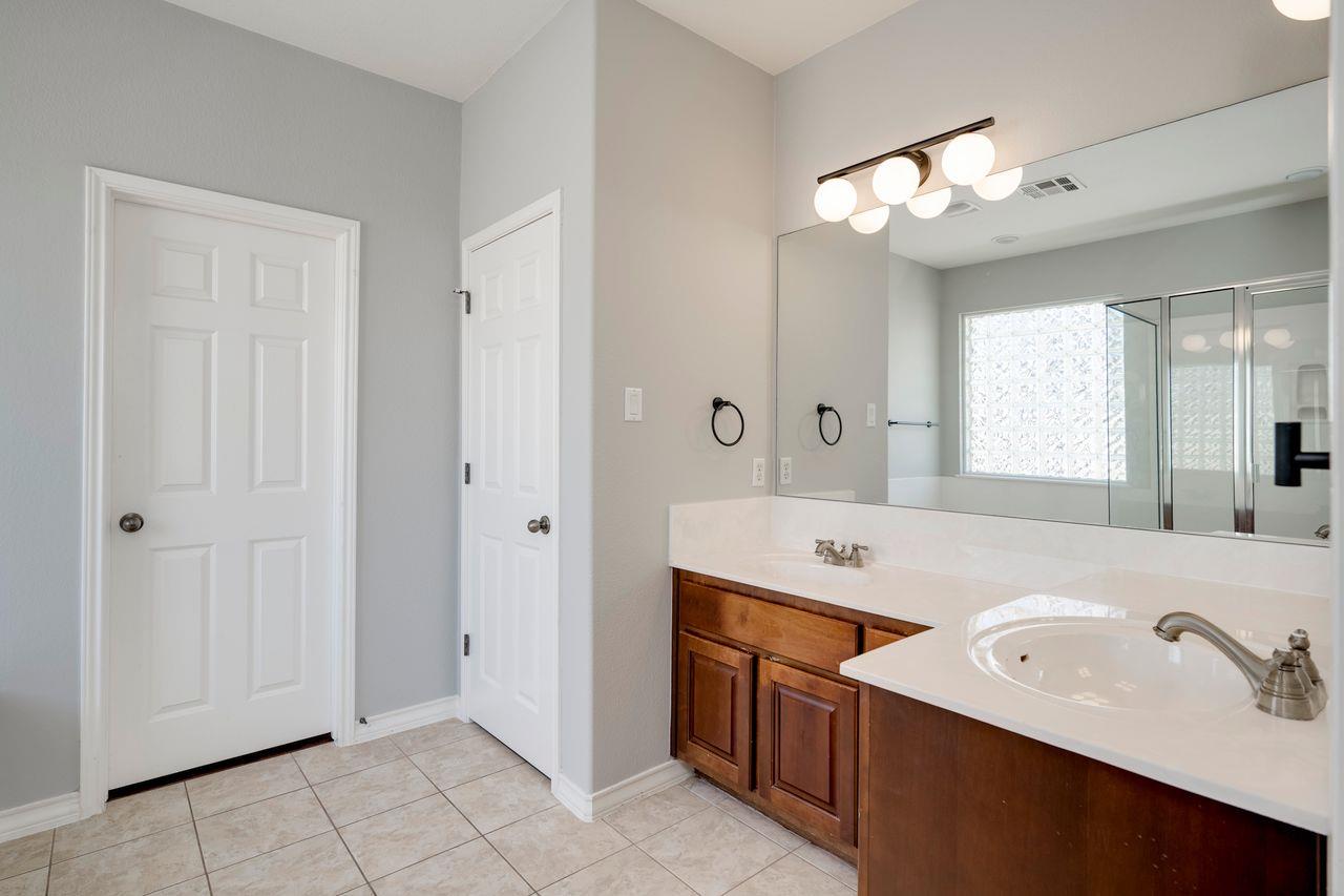 2916 Alsatia Dr, Austin, TX 78748