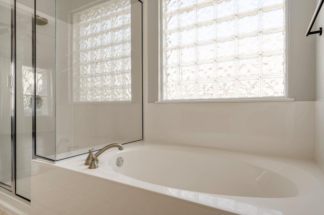 2916 Alsatia Dr, Austin, TX 78748