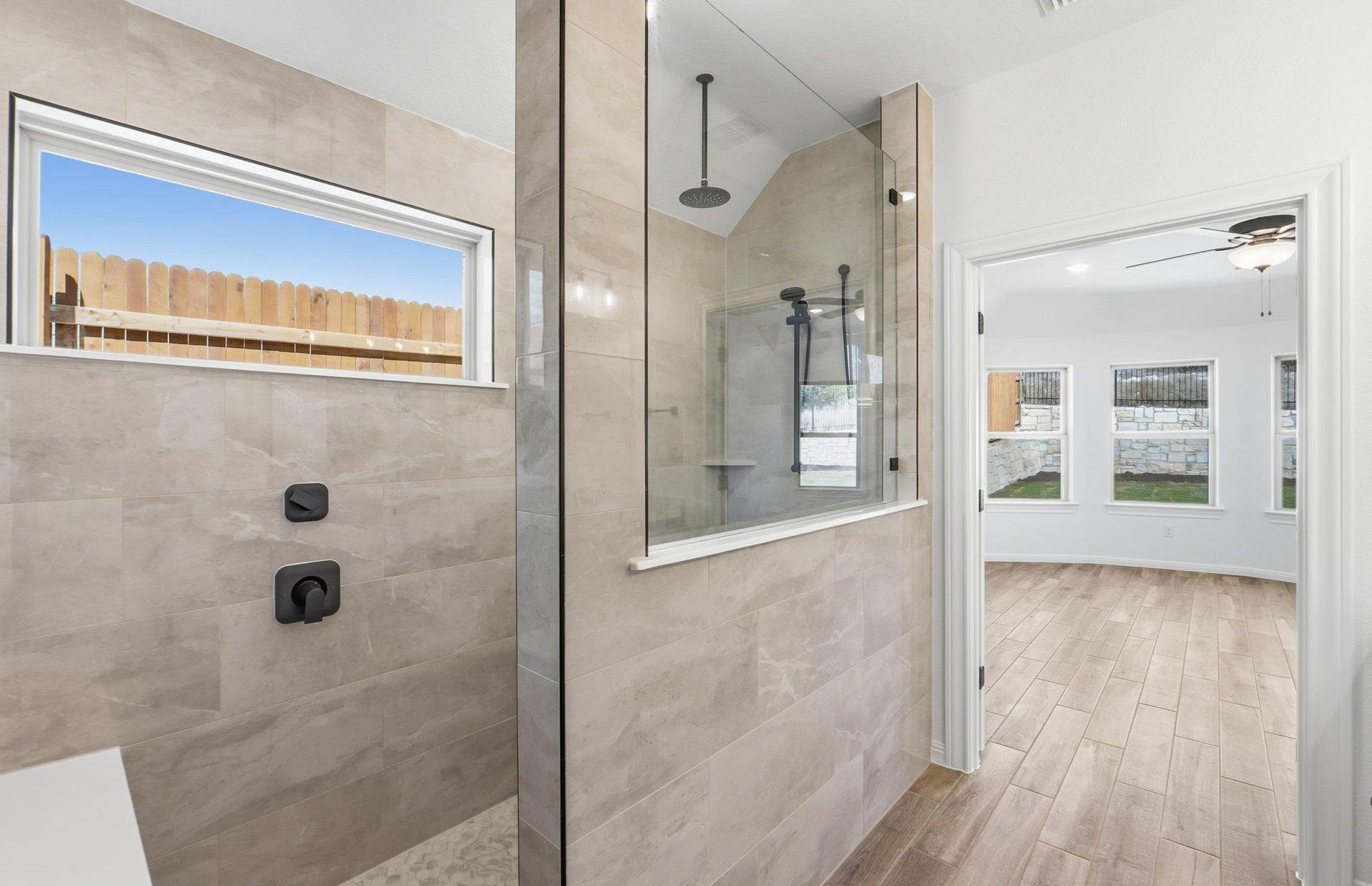 7005 Cliff Rose Dr, Spicewood, TX 78669