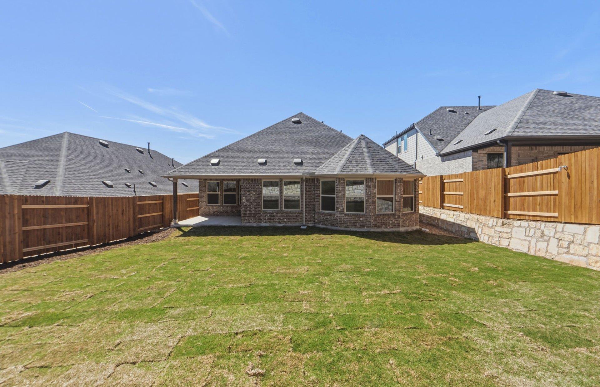 7005 Cliff Rose Dr, Spicewood, TX 78669