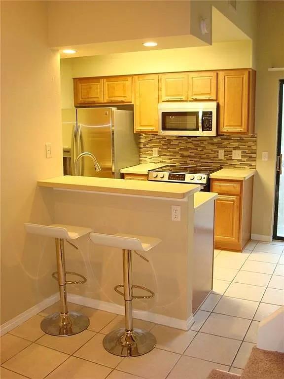 106 E 30th St # 304, Austin, TX 78705