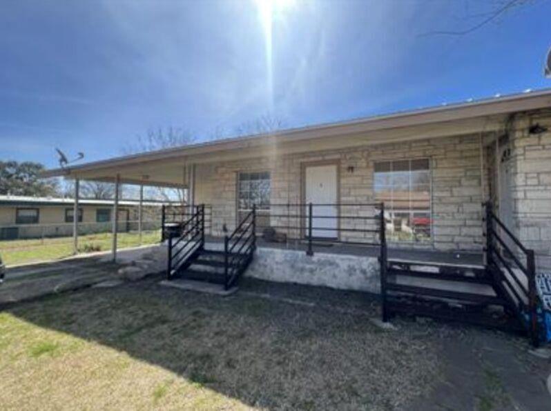 203 W North St # A, Kyle, TX 78640