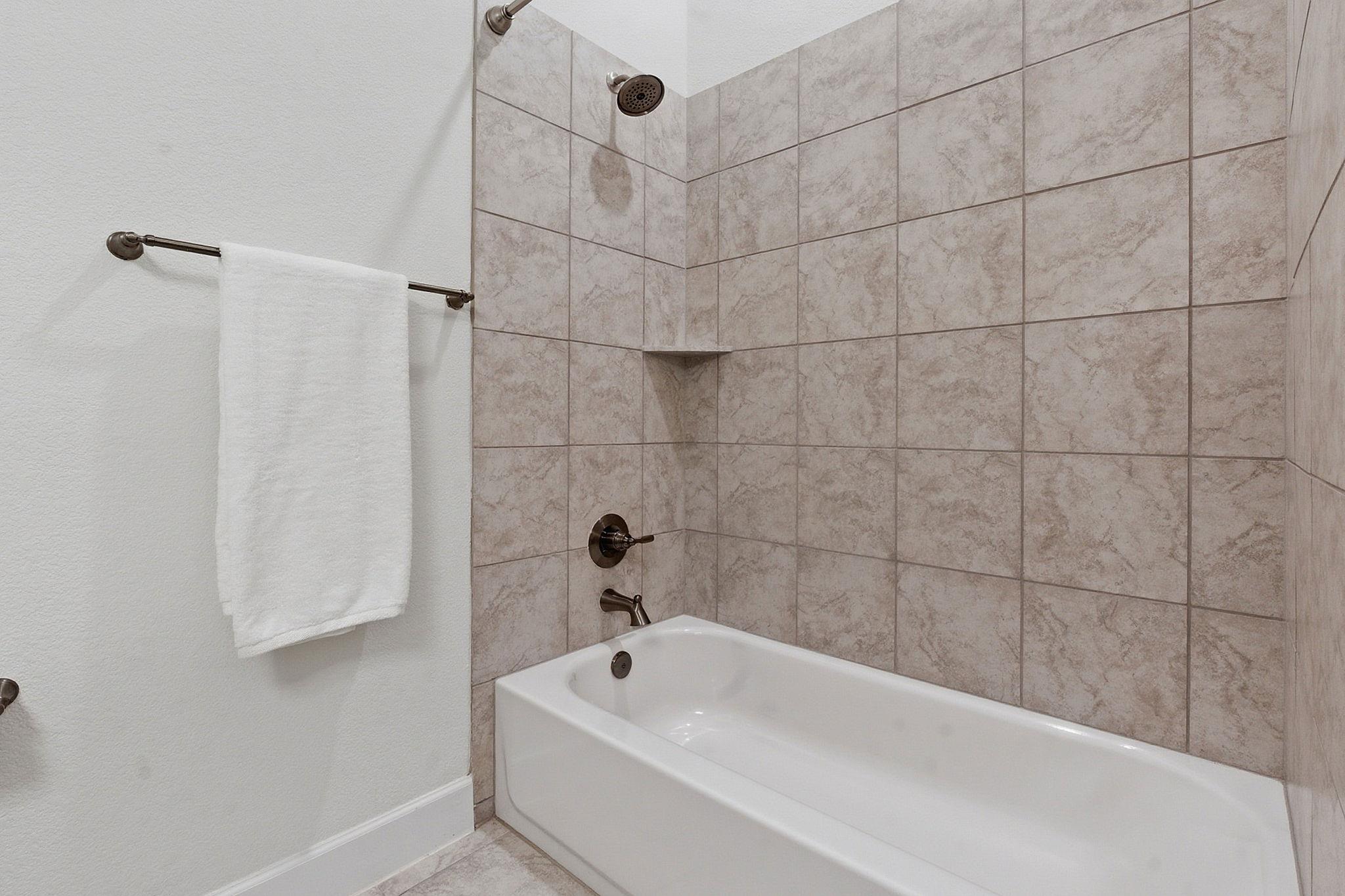 132 Gliding Willow St, San Marcos, TX 78666