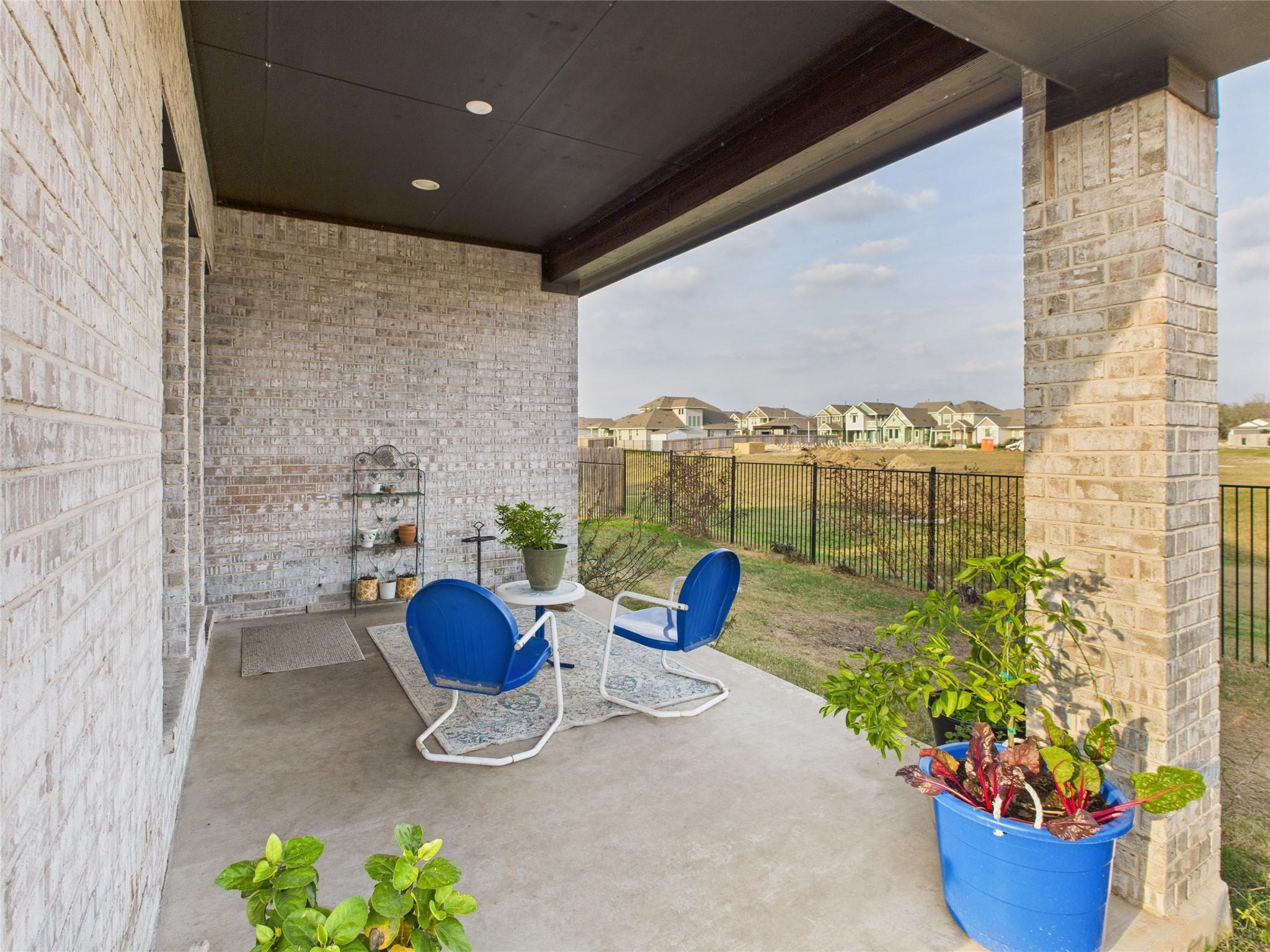 906 Blue Oak Blvd, San Marcos, TX 78666