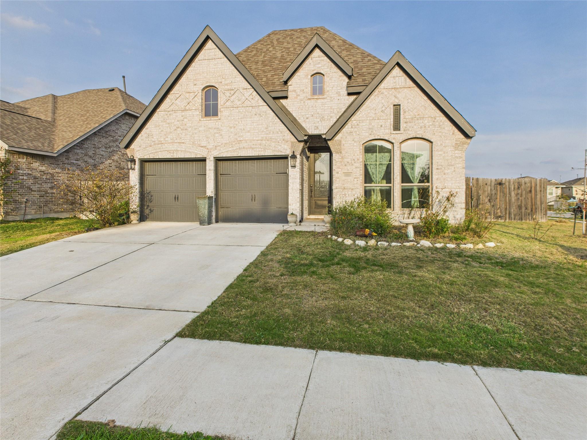 906 Blue Oak Blvd, San Marcos, TX 78666