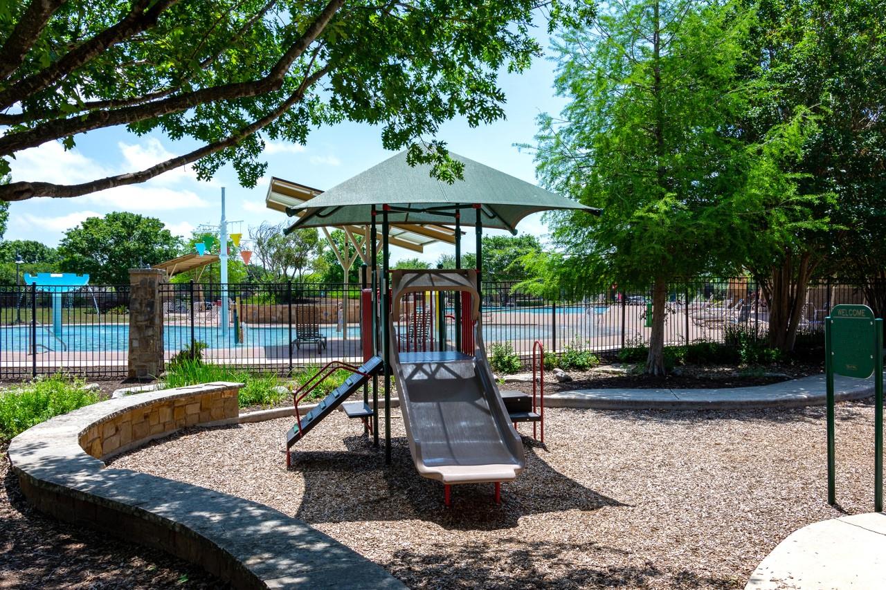 906 Blue Oak Blvd, San Marcos, TX 78666