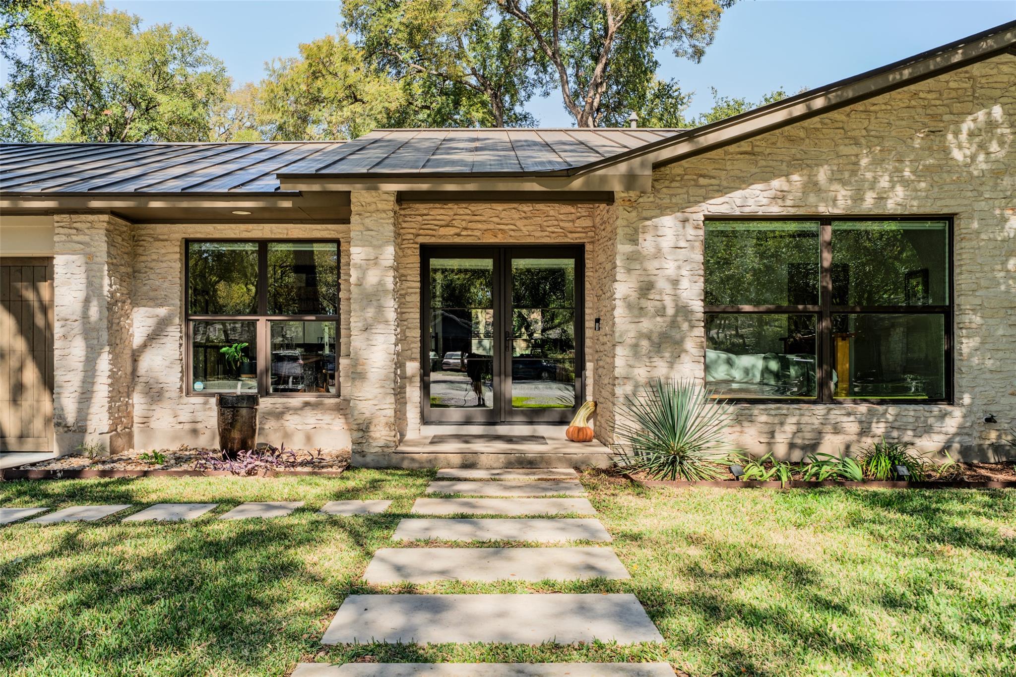 2602 Bend Cv, Austin, TX 78704