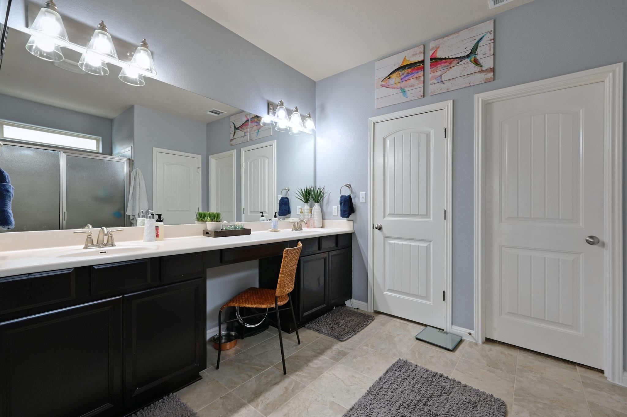 154 Pettigrew Path, Buda, TX 78610