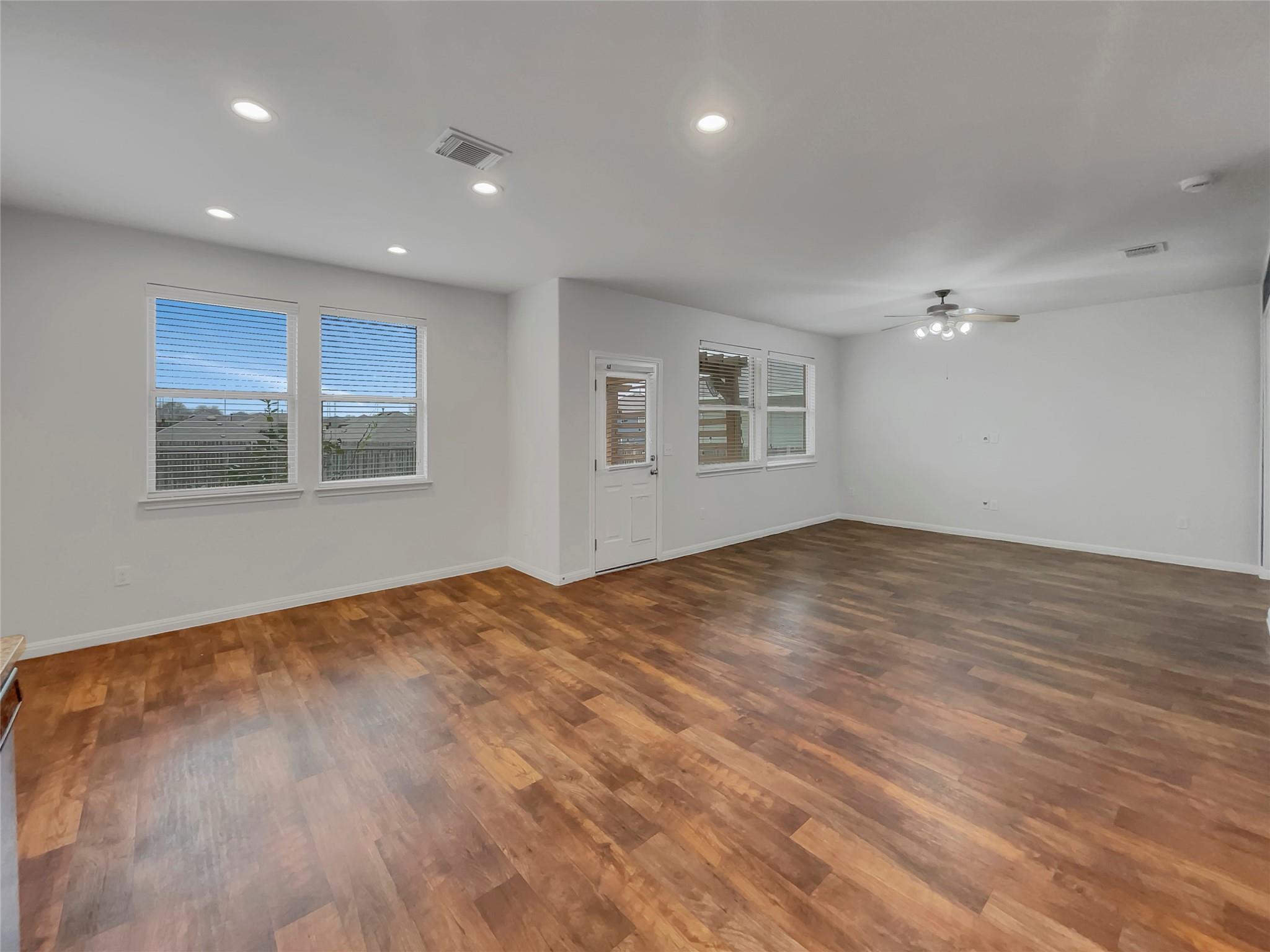 717 Twisted Oaks Ln, Buda, TX 78610