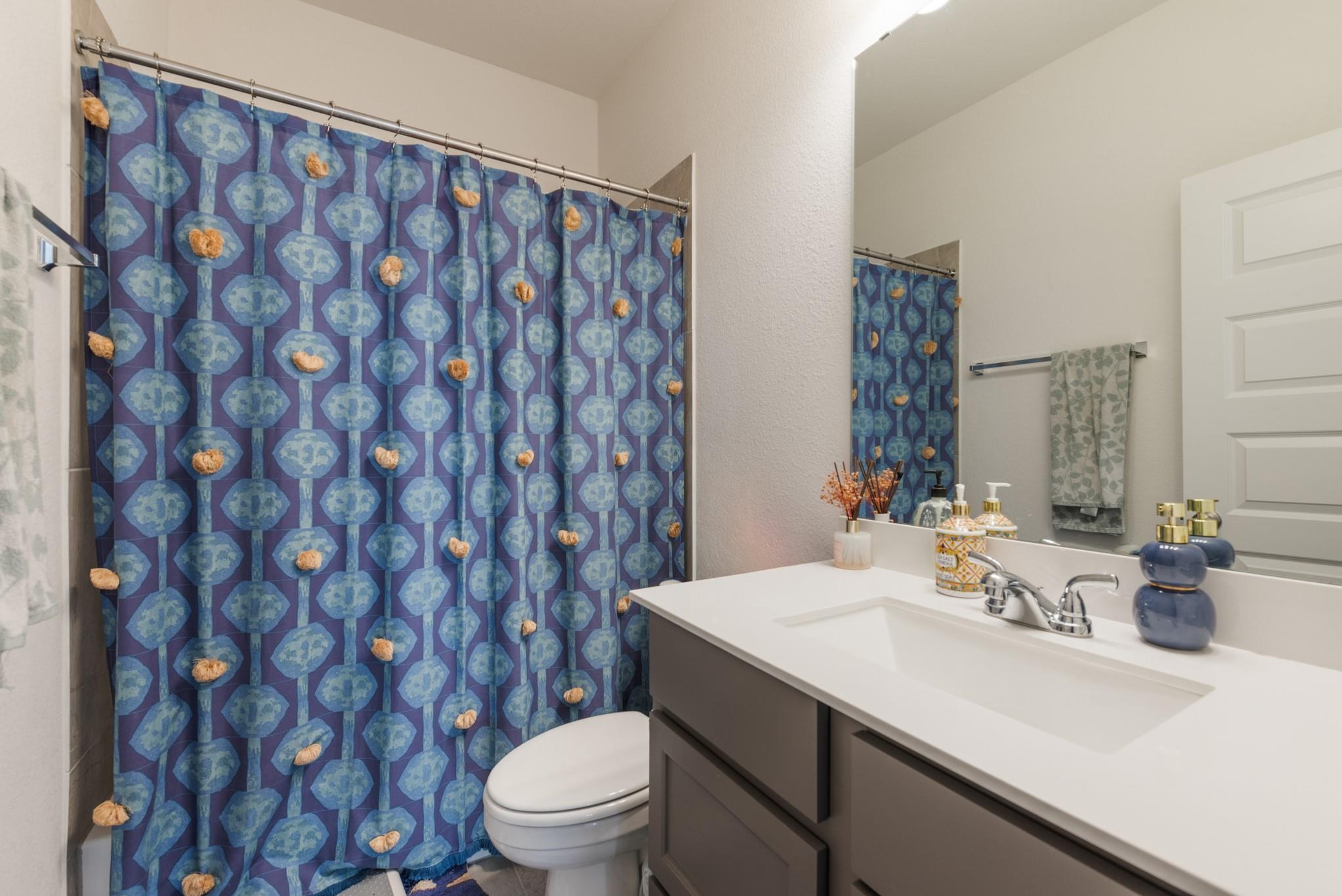 1345 Golden Celebration Bnd, Leander, TX 78641