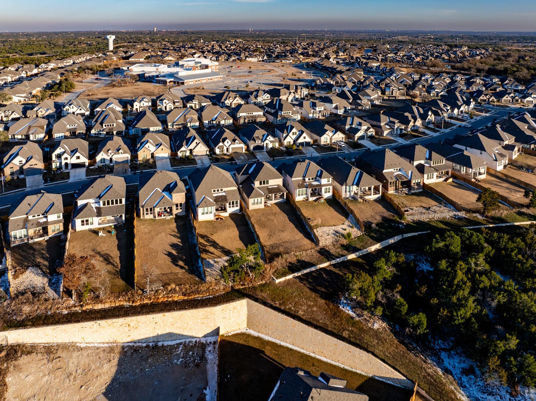 1345 Golden Celebration Bnd, Leander, TX 78641