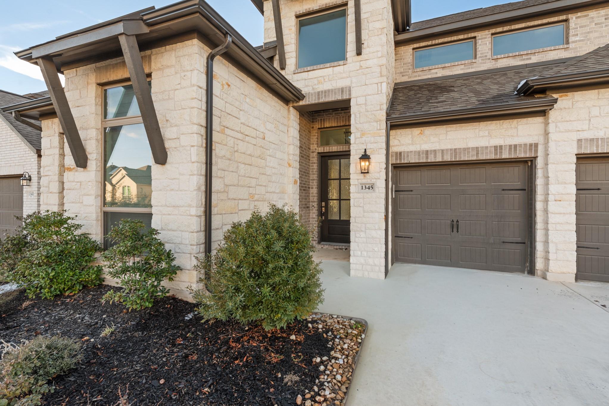 1345 Golden Celebration Bnd, Leander, TX 78641