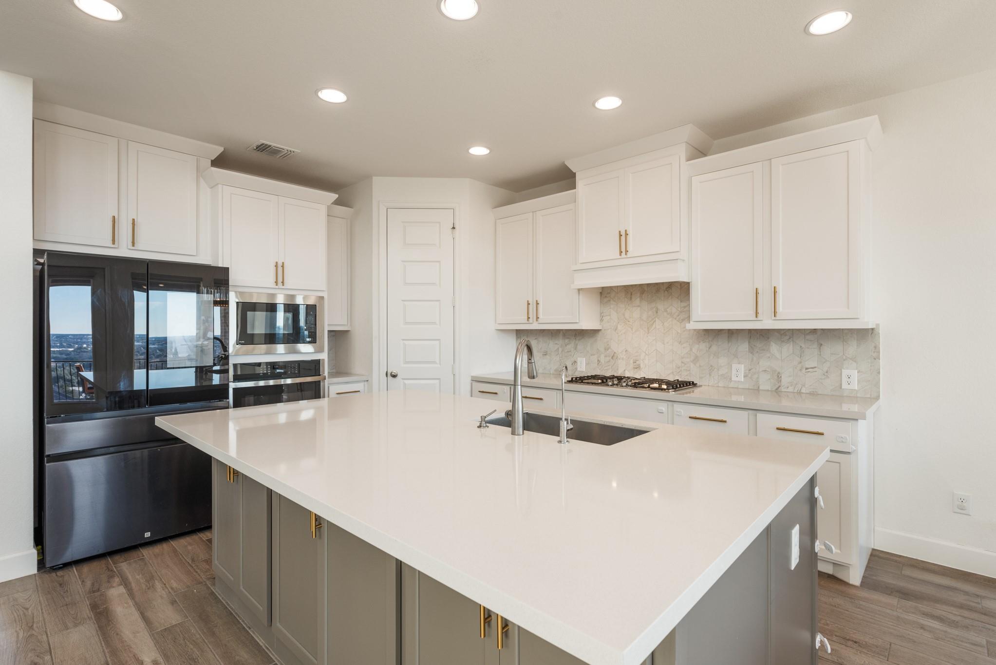 1345 Golden Celebration Bnd, Leander, TX 78641