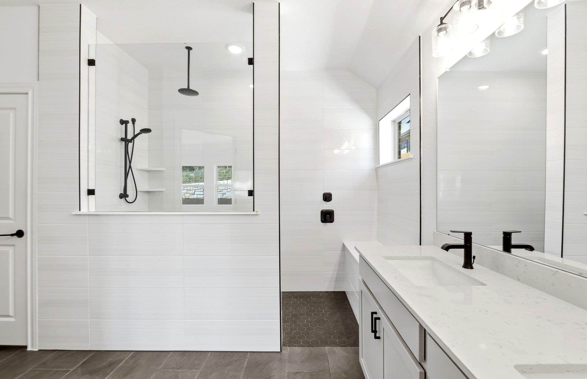 7009 Cliff Rose Dr, Spicewood, TX 78669