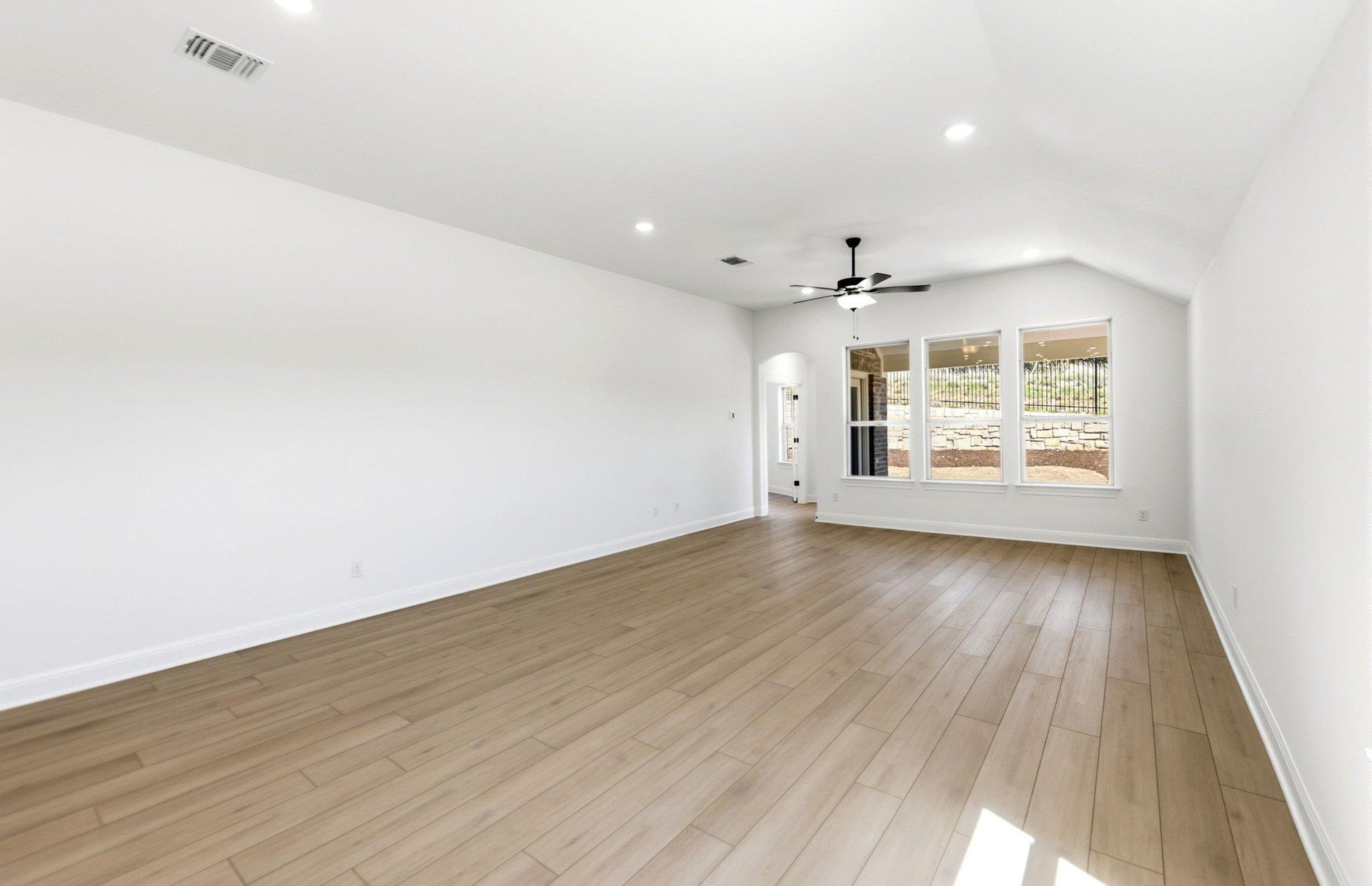 7009 Cliff Rose Dr, Spicewood, TX 78669