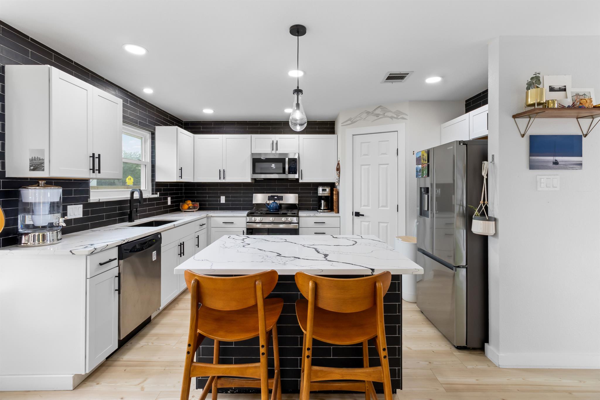 3200 Texas Topaz Dr, Austin, TX 78728