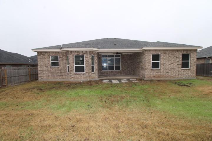 215 Slippery Elm Dr, Nolanville, TX 76559