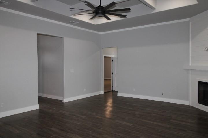 215 Slippery Elm Dr, Nolanville, TX 76559