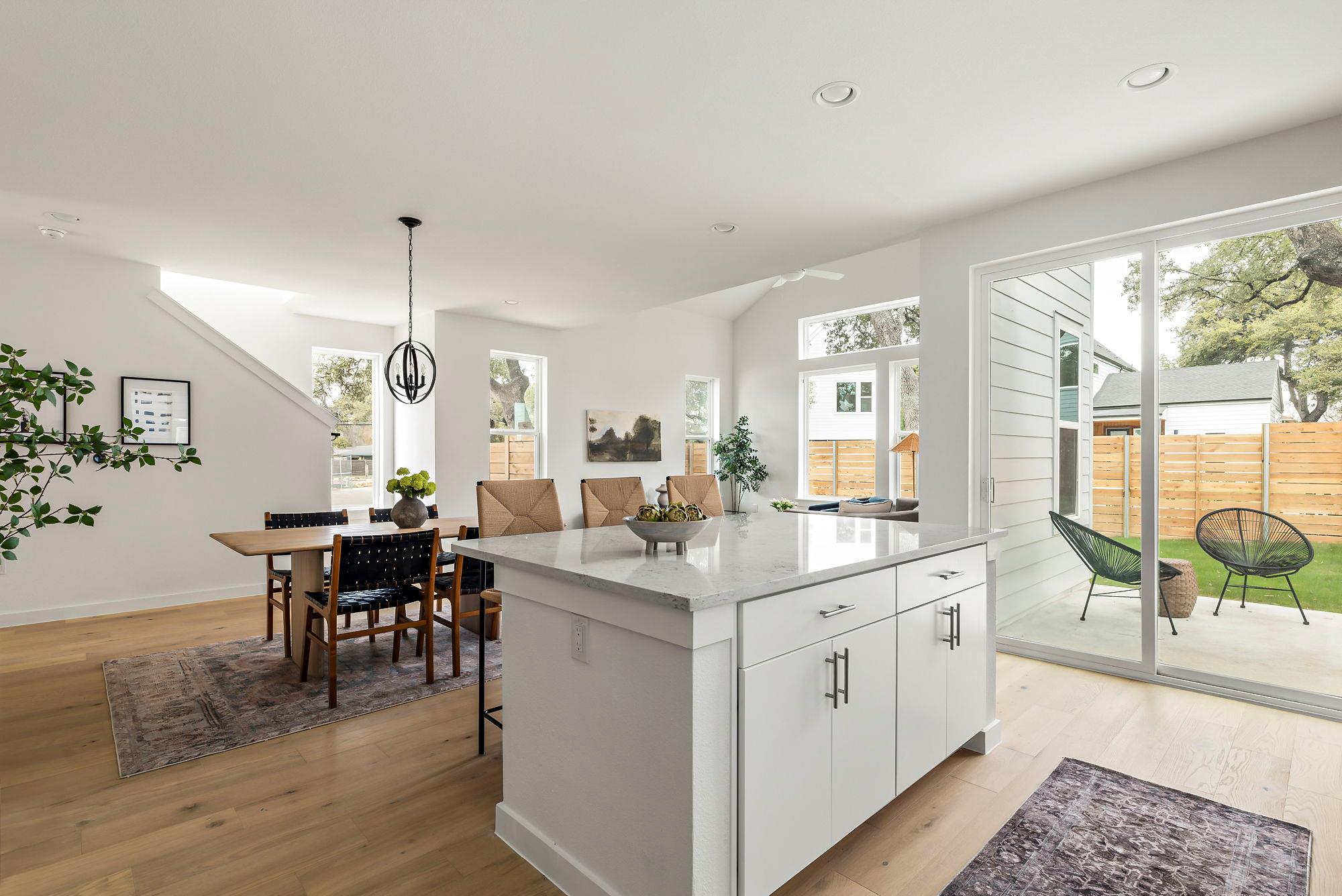 5107 Menchaca Rd # 5, Austin, TX 78745