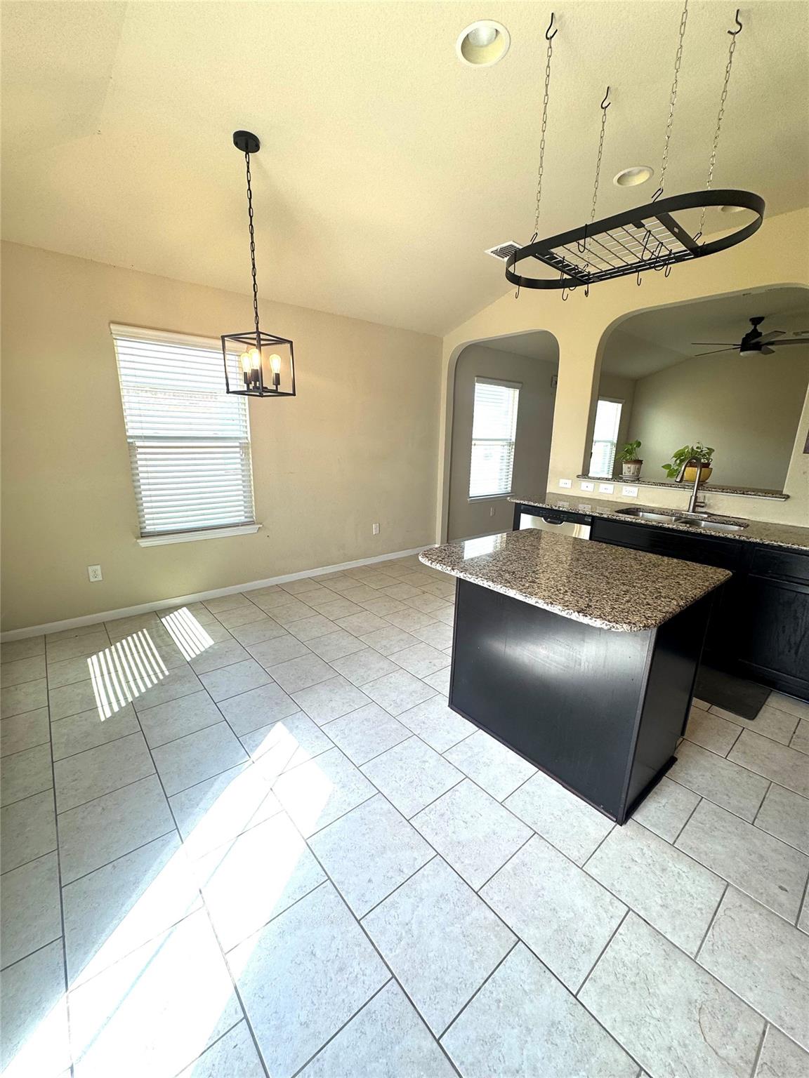 1610 Windridge Dr, Lockhart, TX 78644