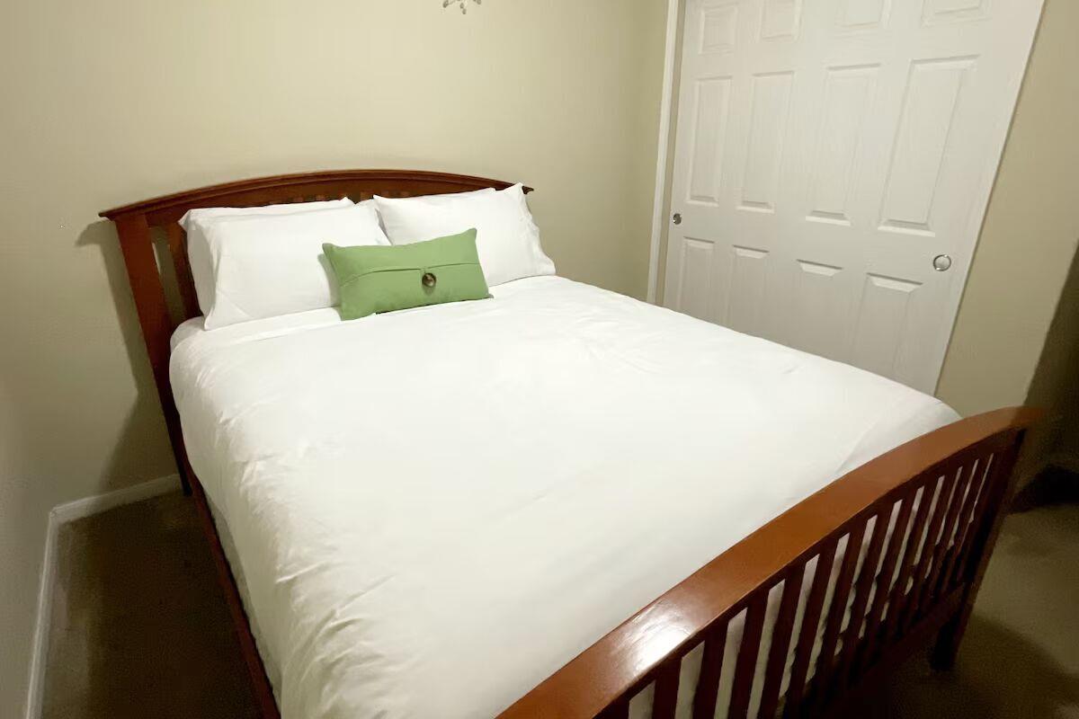 1610 Windridge Dr, Lockhart, TX 78644