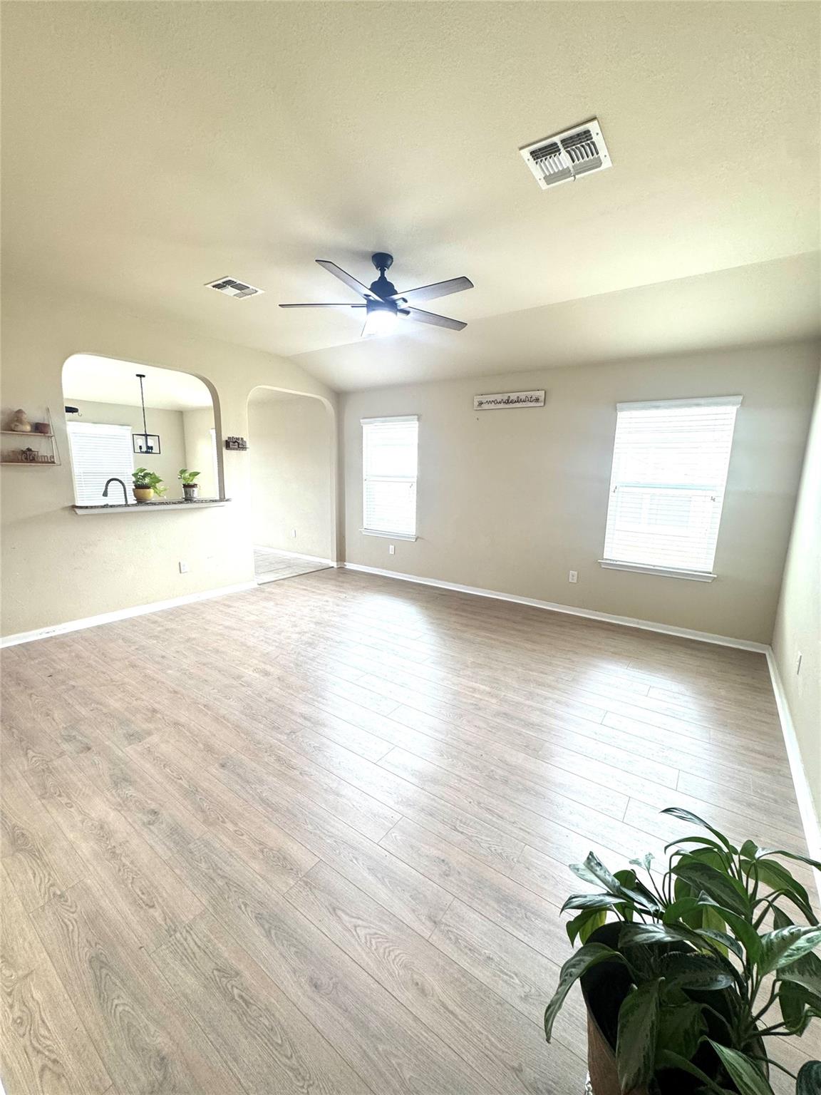 1610 Windridge Dr, Lockhart, TX 78644