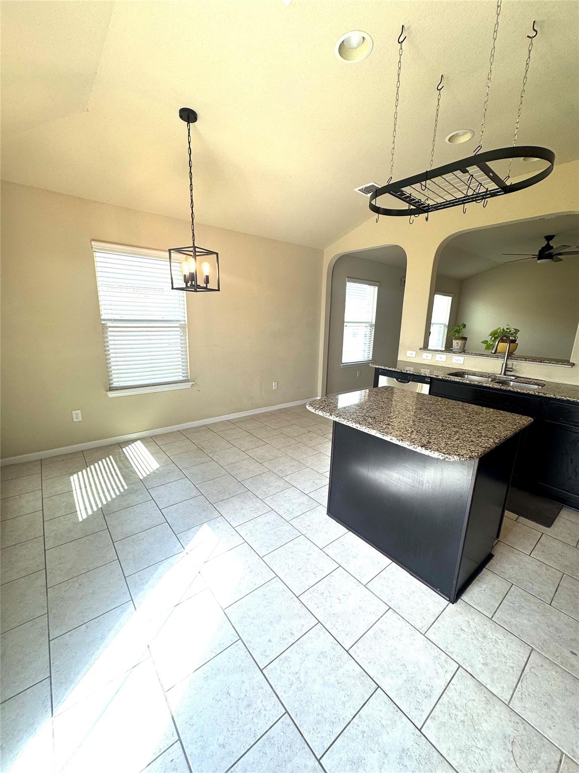 1610 Windridge Dr, Lockhart, TX 78644