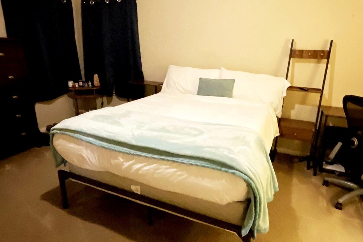 1610 Windridge Dr, Lockhart, TX 78644