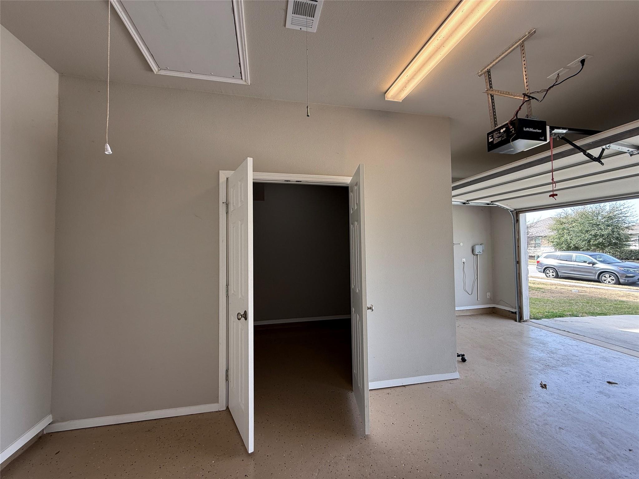 5989 Malta Cir, Round Rock, TX 78665