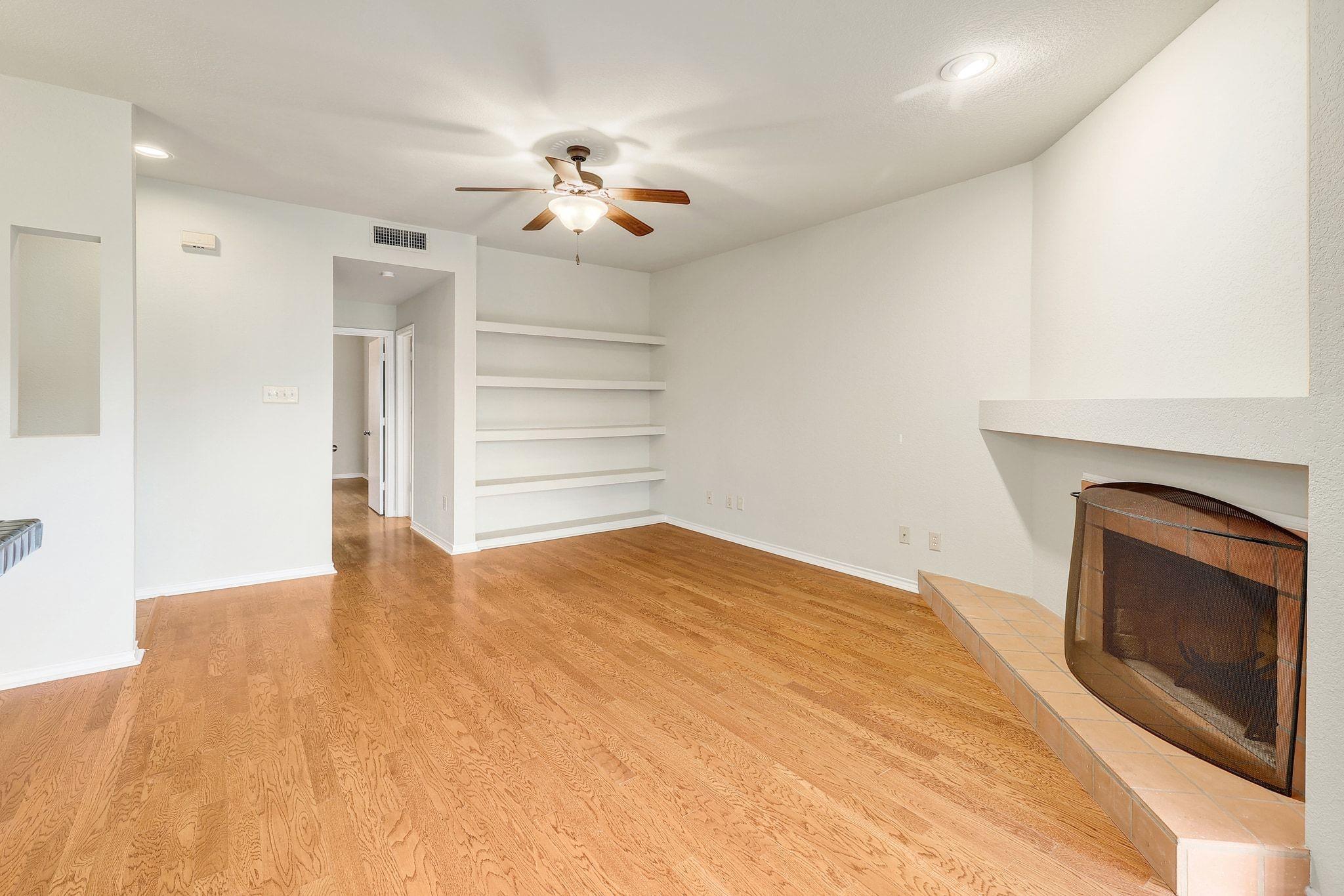 8200 Neely Dr # 116, Austin, TX 78759