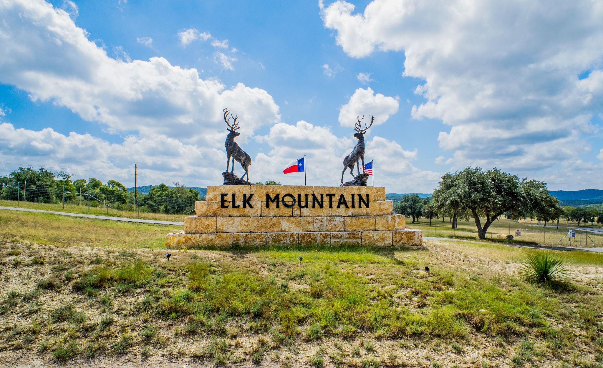 88 Oryx Trl, Pipe Creek, TX 78063