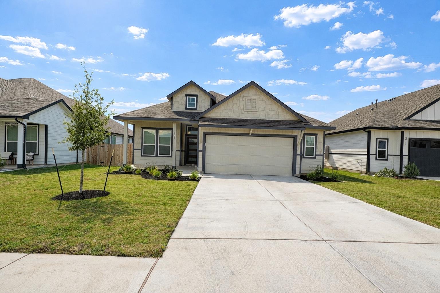 201 Arches Dr, Kyle, TX 78640