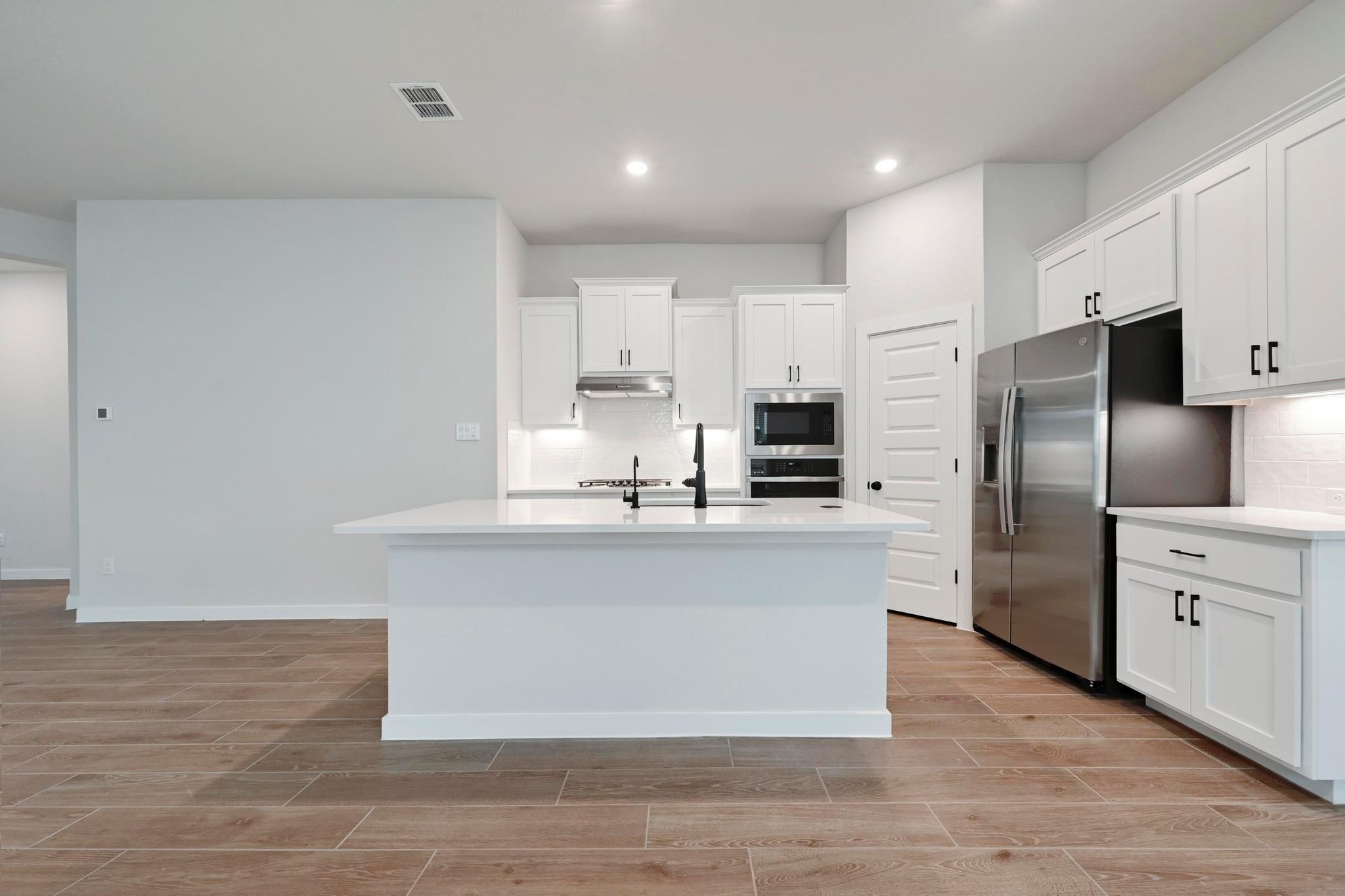 201 Arches Dr, Kyle, TX 78640