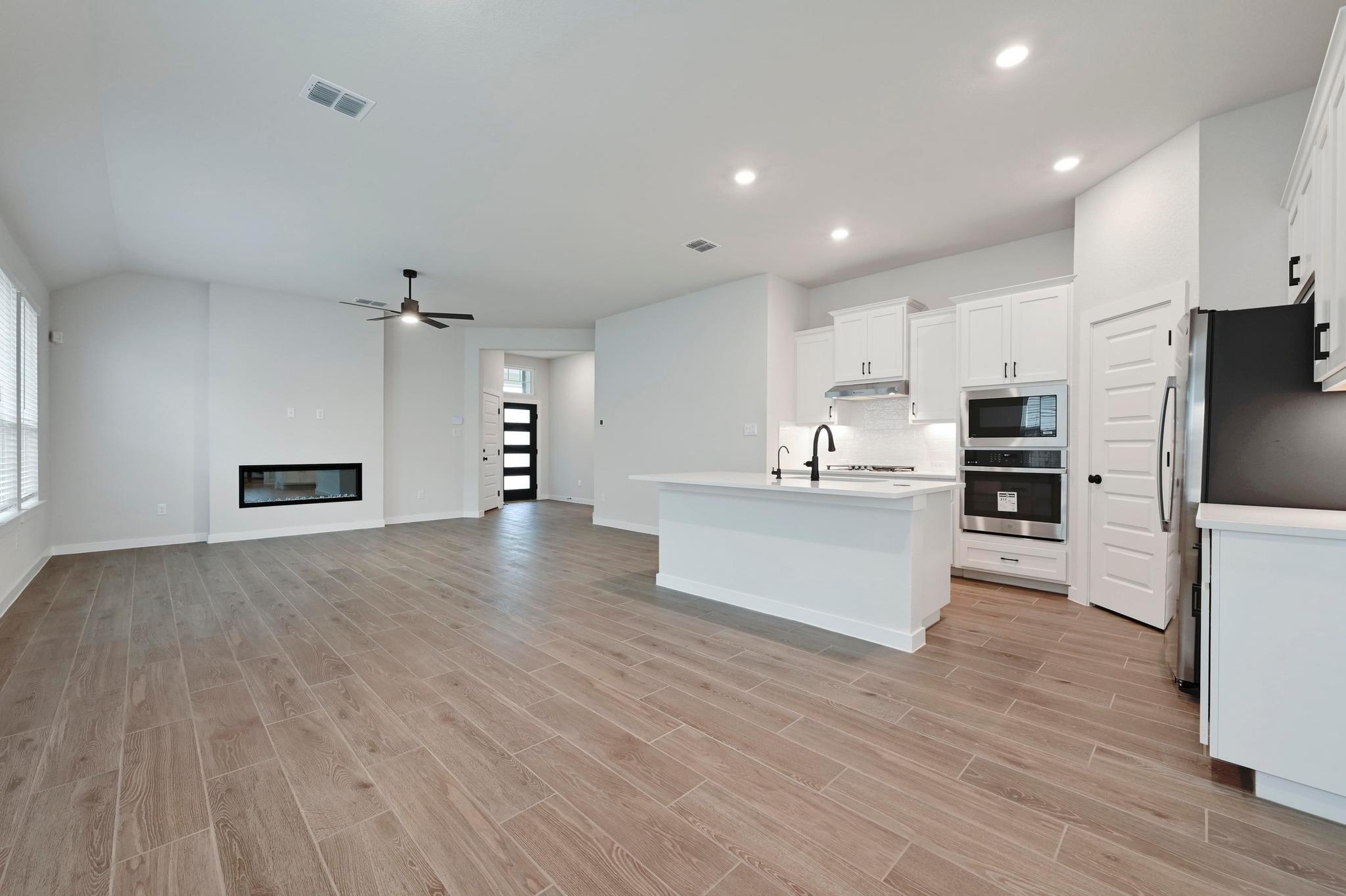 201 Arches Dr, Kyle, TX 78640