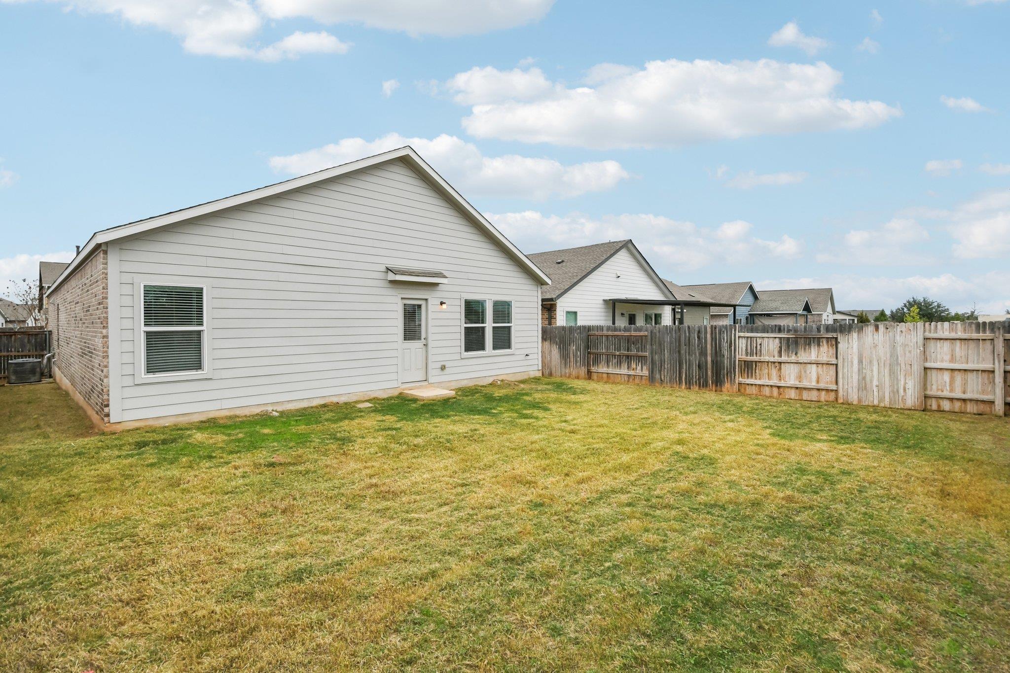 117 Badillo Way, Bastrop, TX 78602