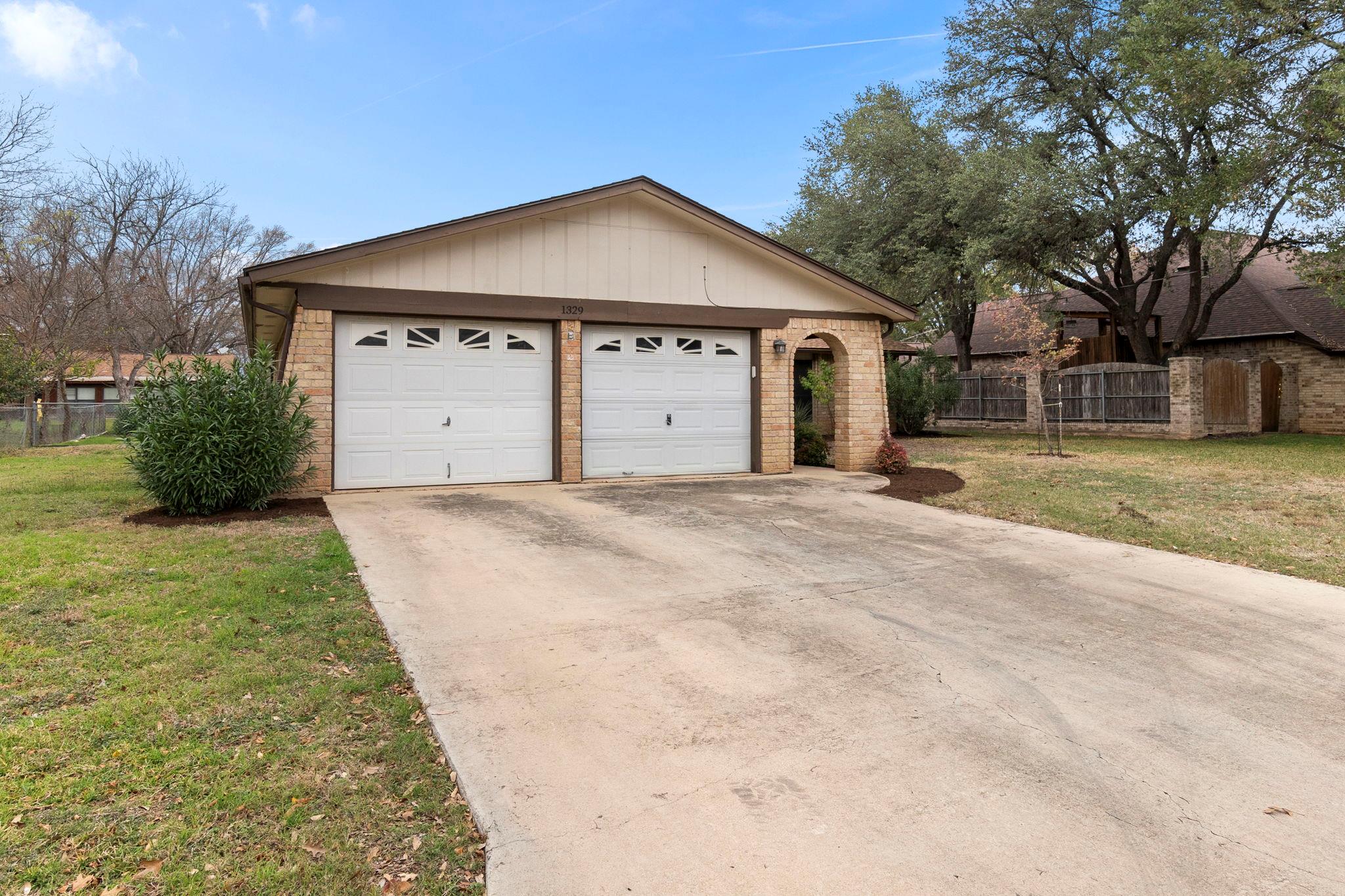 1329 Poppy Ln, New Braunfels, TX 78130