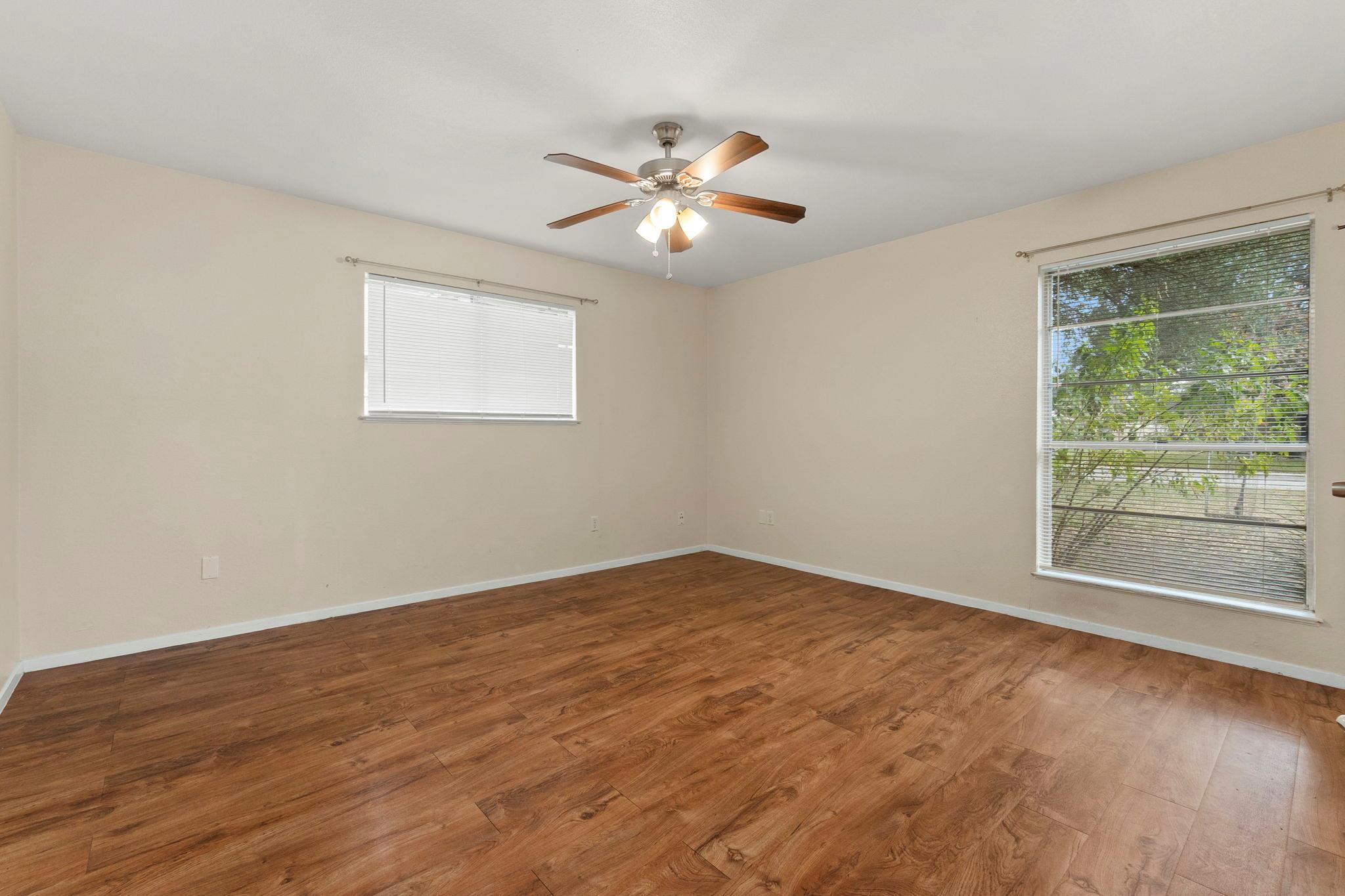 1329 Poppy Ln, New Braunfels, TX 78130