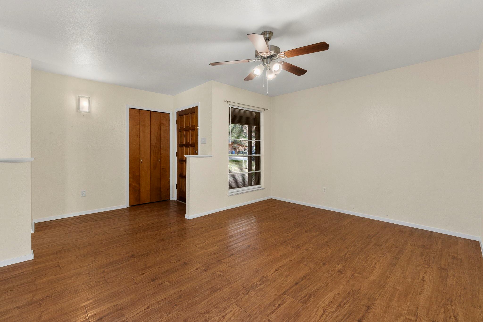 1329 Poppy Ln, New Braunfels, TX 78130