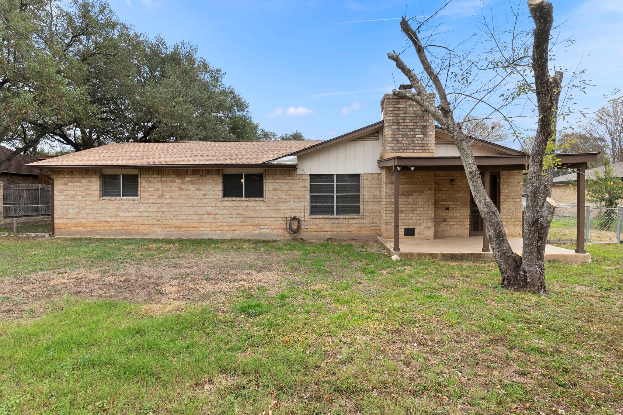 1329 Poppy Ln, New Braunfels, TX 78130